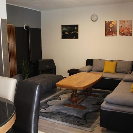 Apartman Lilium Knin Exterior foto