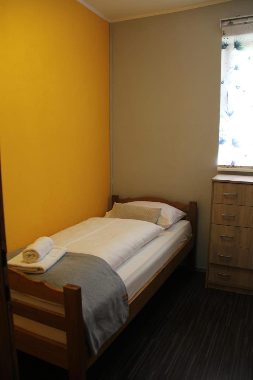 Apartman Lilium Knin Exterior foto